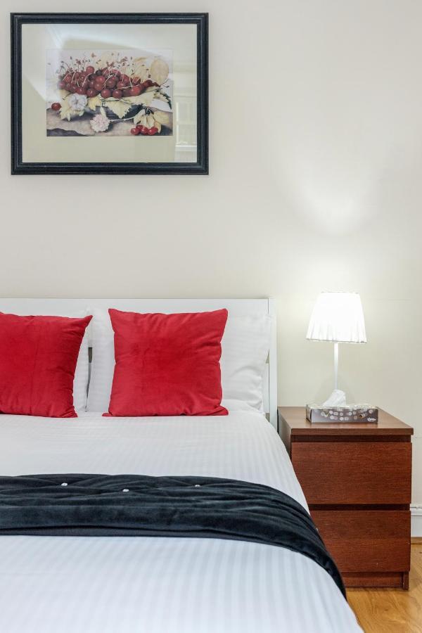 Oxford Street Homestay Londres Exterior foto