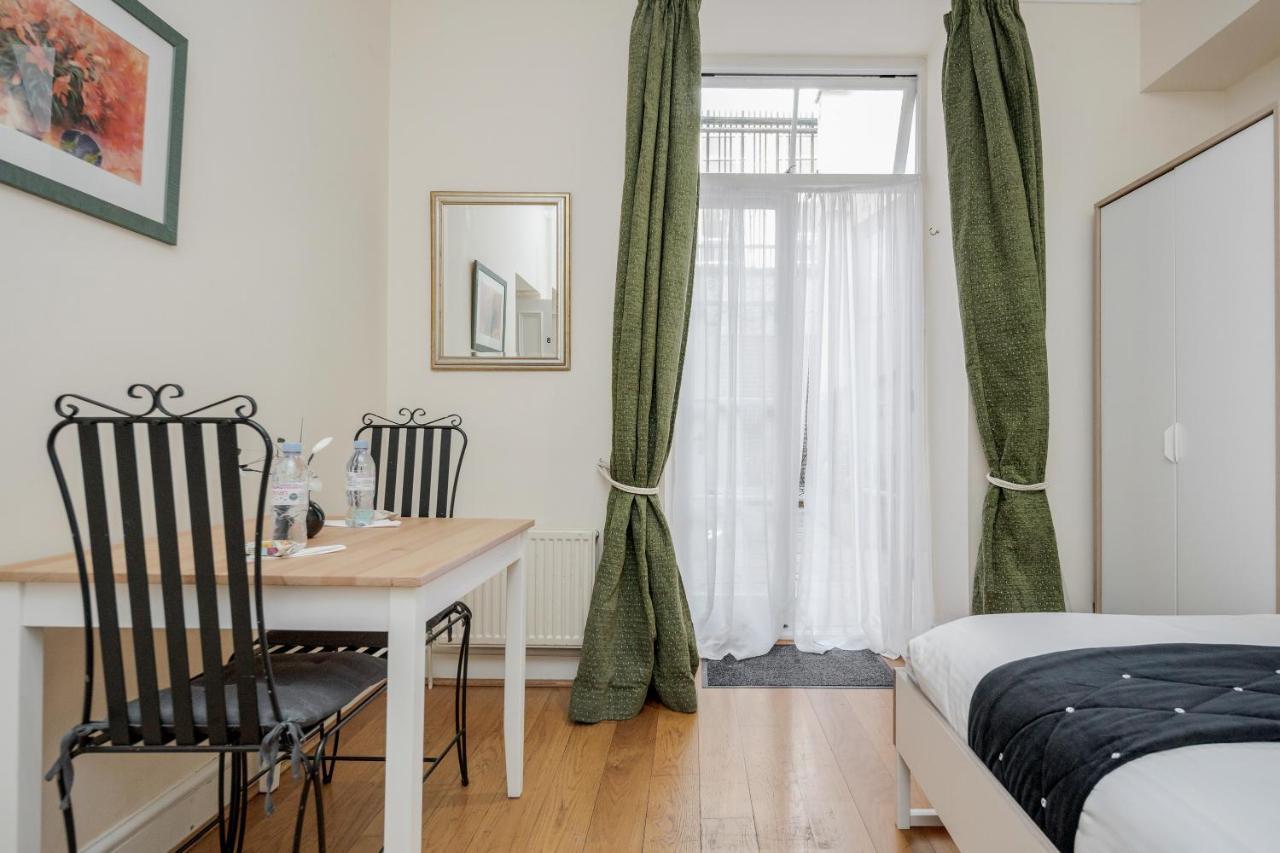 Oxford Street Homestay Londres Exterior foto